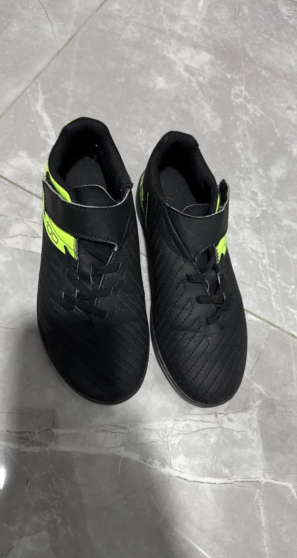 Kipsta decathlon Erkek Çocuk Siyah Yeşil halısaha Ayakkabısı - Görsel 2