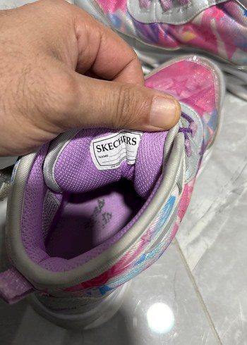 Skechers Kız Çocuk Renkli Bağcıklı ve Cırtcırtlı Bot - Görsel 7