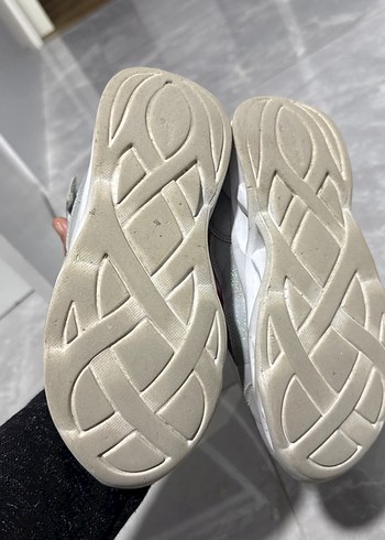 Skechers Kız Çocuk Renkli Bağcıklı ve Cırtcırtlı Bot - Görsel 5