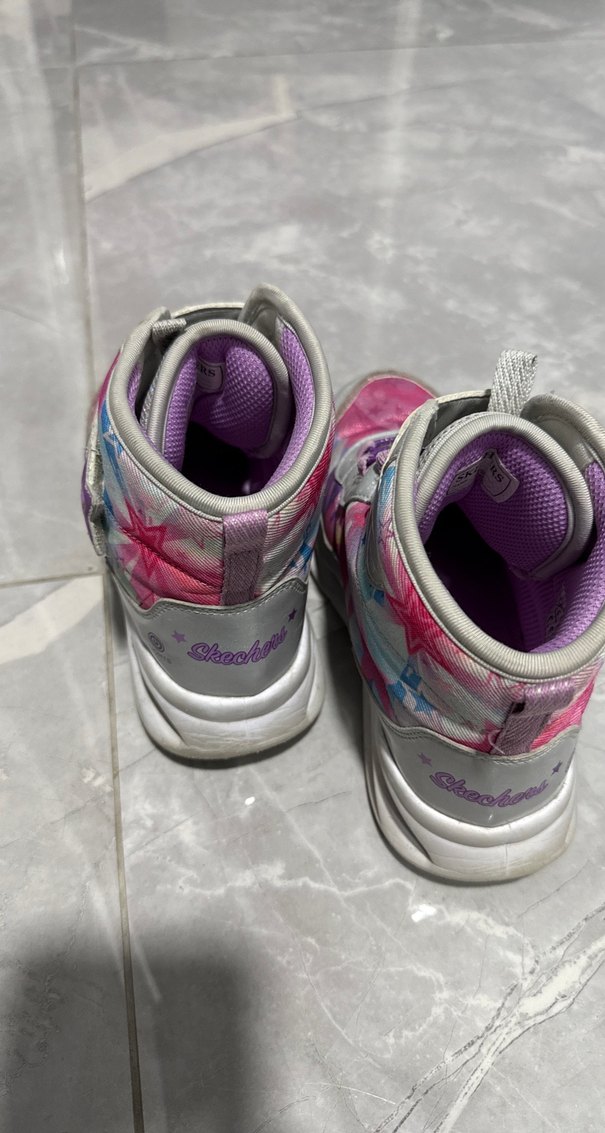 Skechers Kız Çocuk Renkli Bağcıklı ve Cırtcırtlı Bot - Görsel 3