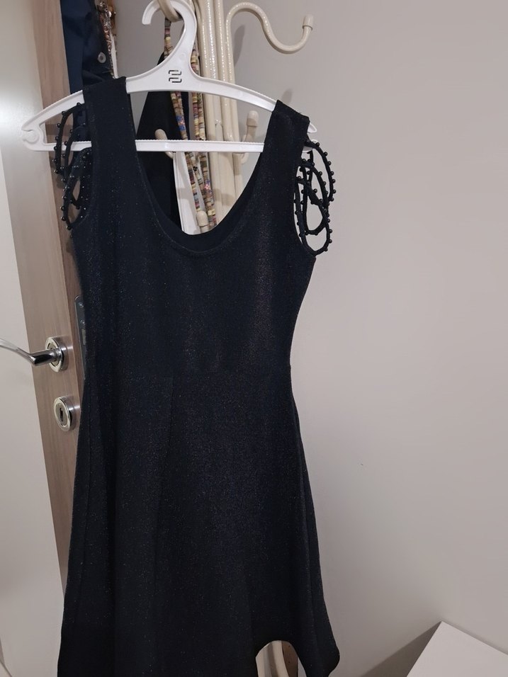 Siyah V Yakalı Dantelli Midi Goth Elbise - Görsel 2