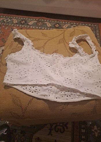 Dantel İşlemeli Beyaz Kısa Büstiyer - Görsel 3