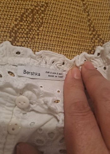 Dantel İşlemeli Beyaz Kısa Büstiyer - Görsel 2