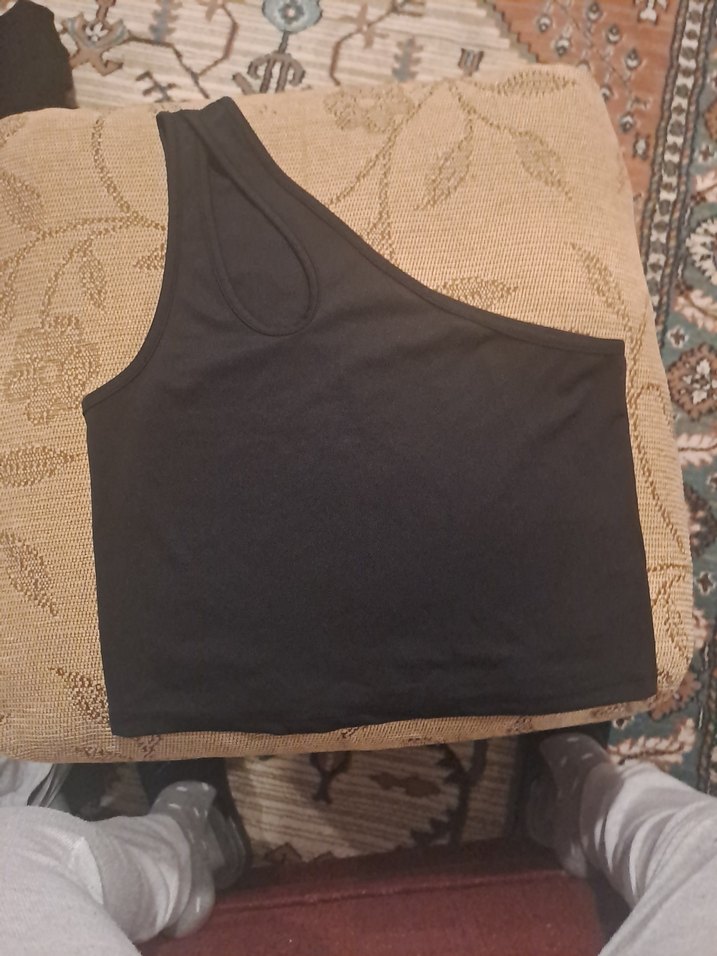 Siyah Tek Omuzlu Crop Top - Görsel 4