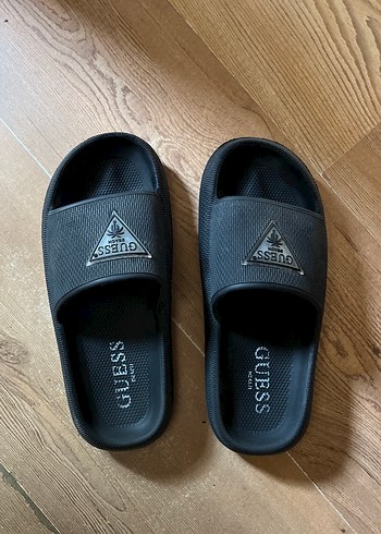 39 Beden GUESS Siyah Kadın Terlik