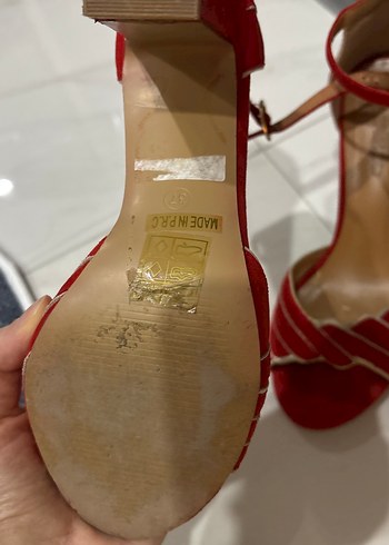 Klasik Kırmızı Süet Topuklu Kadın Ayakkabı - Görsel 3