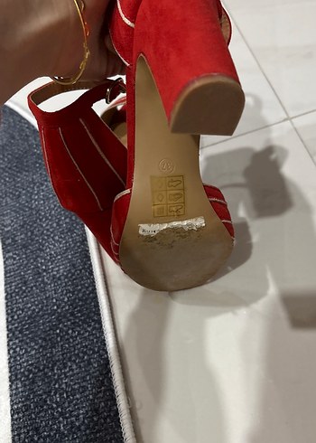 Klasik Kırmızı Süet Topuklu Kadın Ayakkabı - Görsel 6