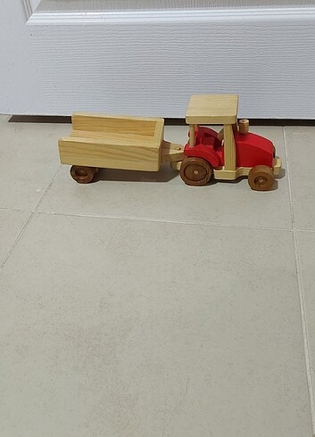 Ahsap traktör 
