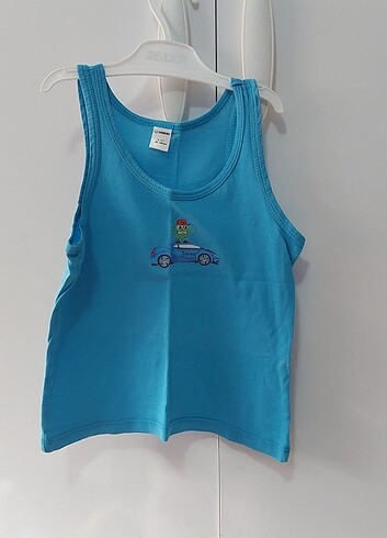 Erkek çocuk atlet  - Görsel 5