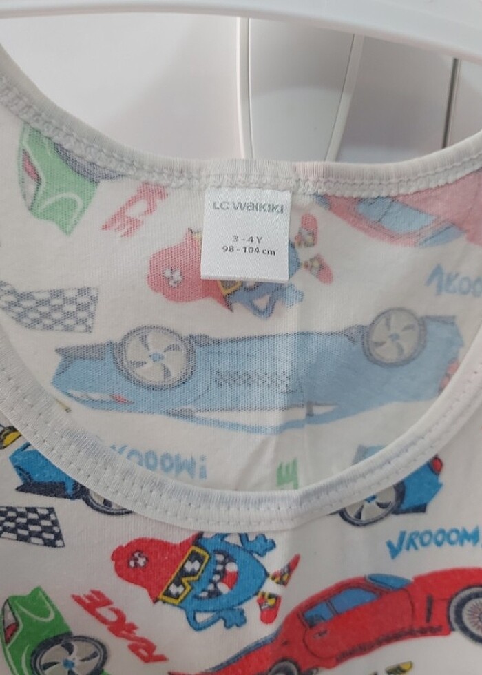 Erkek çocuk atlet  - Görsel 3