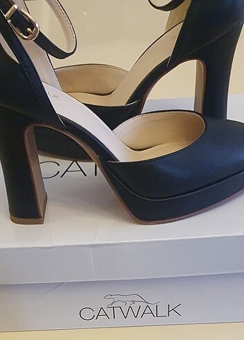 Catwalk Ayaklabi - Görsel 5