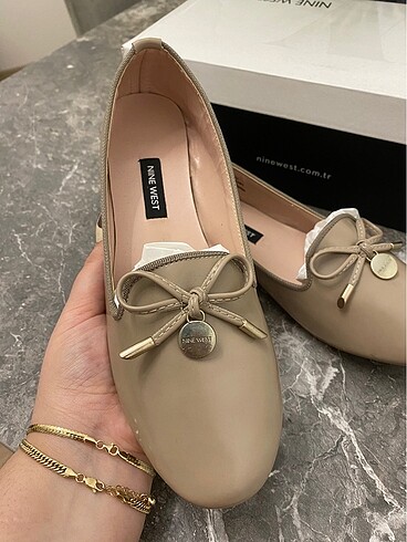Babet Ninewest