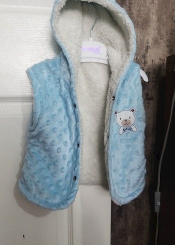 Kapüşonlu Erkek Çocuk Mavi Peluş Yelek