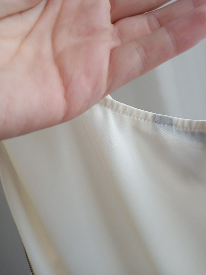 Beyaz Kolsuz Kadın Bluz - Görsel 5