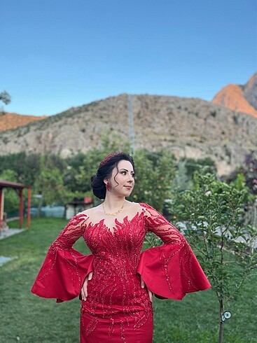 Taç ve küpe