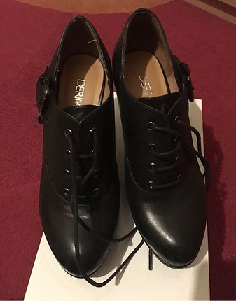 36 Beden siyah Renk Derimod Topuklu Ayakkabı