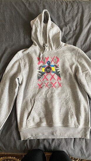 Quiksilver Gri kapüşonlu sweatshirt