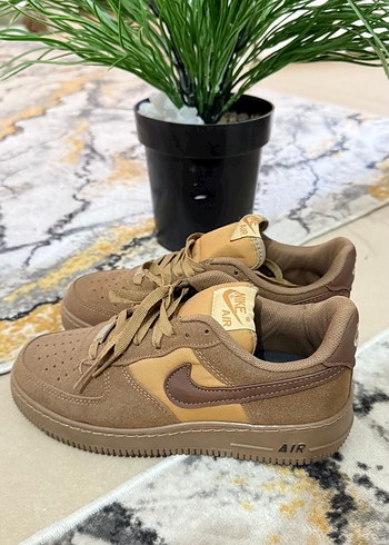 Nike Kadın Süet Spor Ayakkabı
