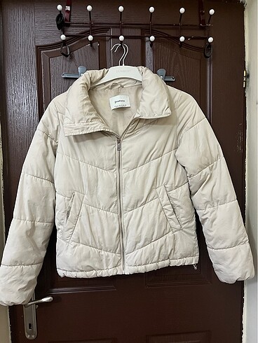 Stardivarius şişme mont