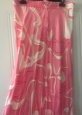 Pembe Batik Desenli Uzun Kadın Etek