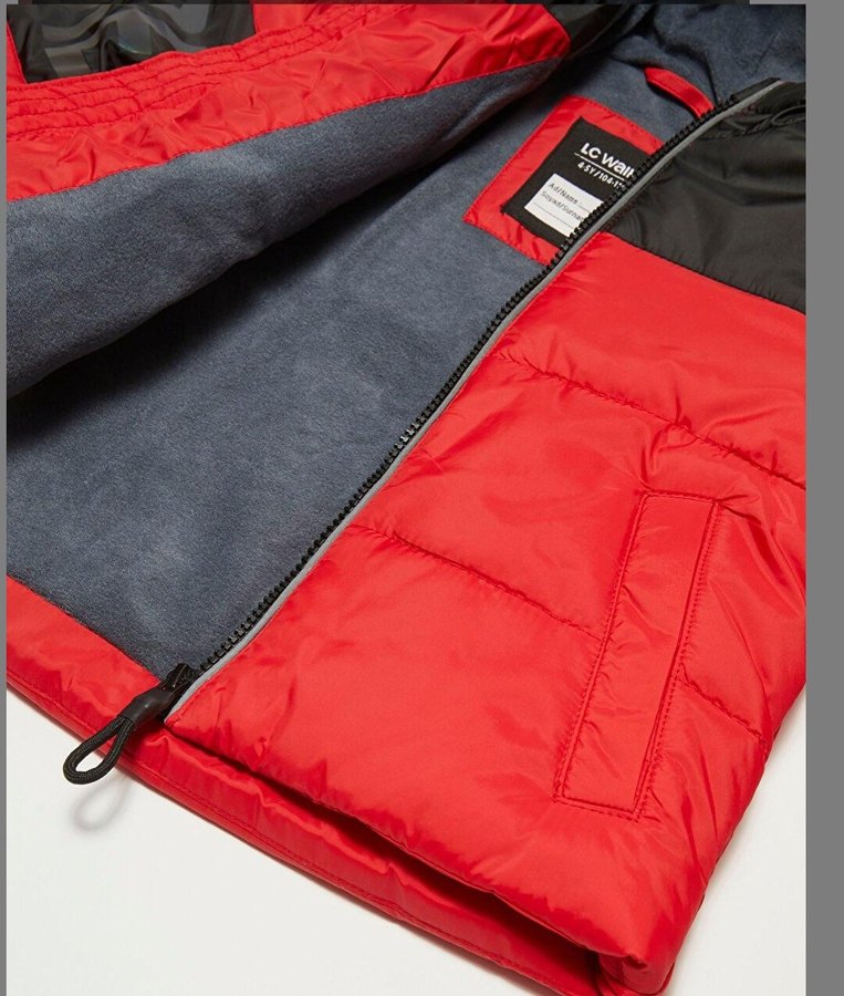 Kırmızı Kapüşonlu Erkek Çocuk Mont - Görsel 3