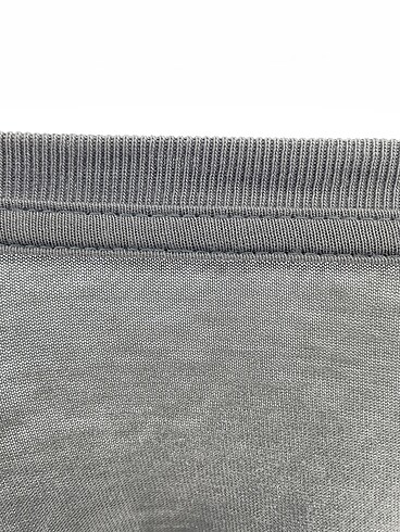 m Beden çeşitli Renk Diğer T-shirt %70 İndirimli.