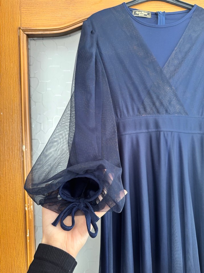 Lacivert V Yaka Uzun Elbise - Görsel 2