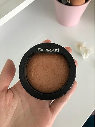 Bronzer