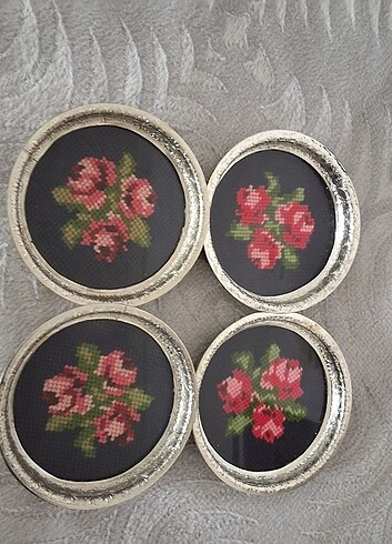 Alman malı.Goblen petit point tabak.Antika metal obje.4 adet 