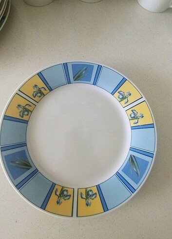Karaca Alman Van well marka Fincan,Pasta Tabağı takımı