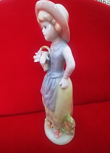  Beden Antika çiçekci kız porselen biblo.