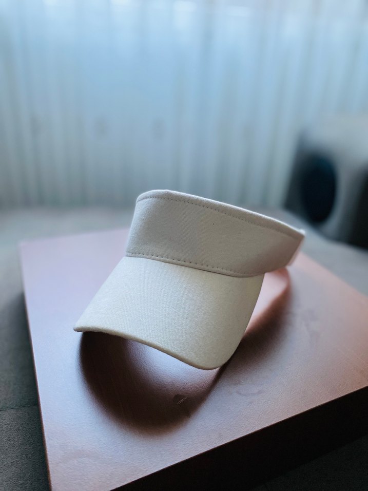 Kadın Beyaz Ayarlanabilir Şapka - Görsel 2