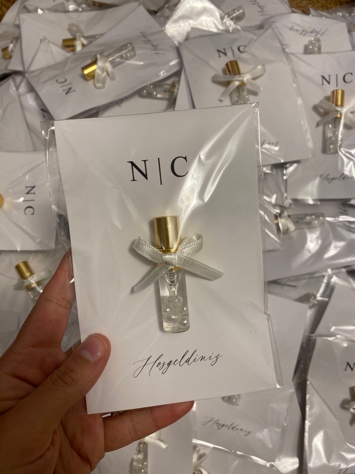 Beyaz Parlak Mini Hediye Şişesi - Görsel 2