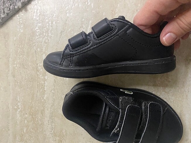 24 Beden Lacoste çocuk ayakkabı