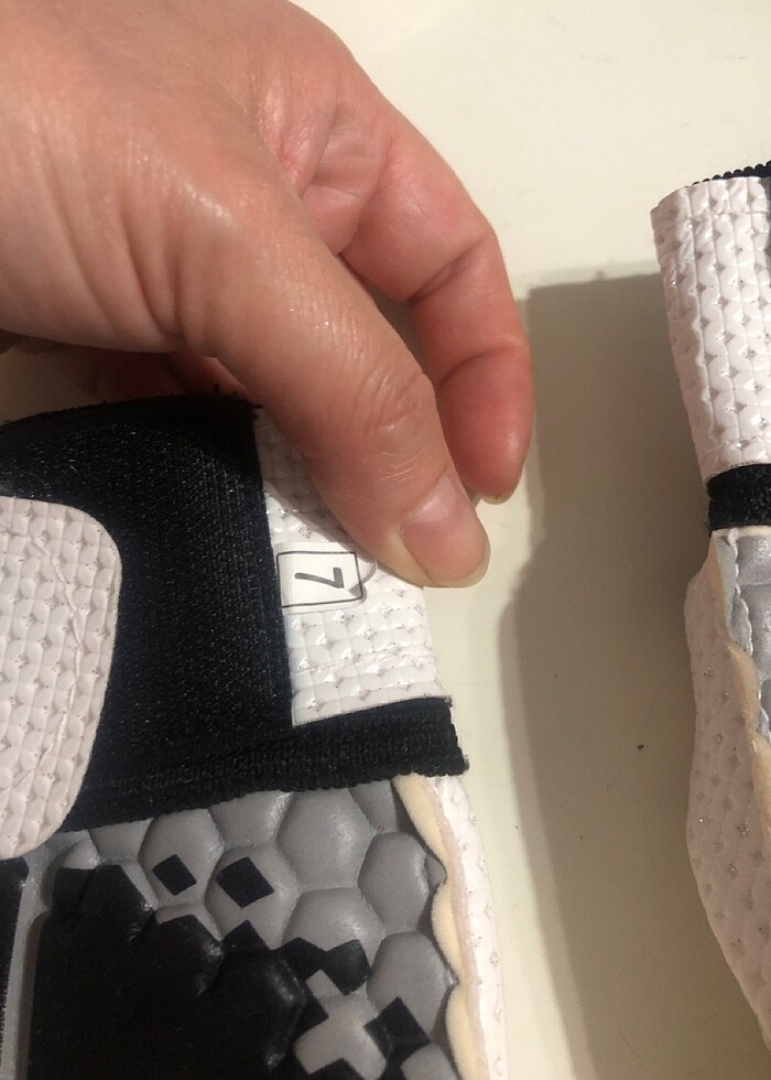 Kaleci eldiveni - Görsel 3