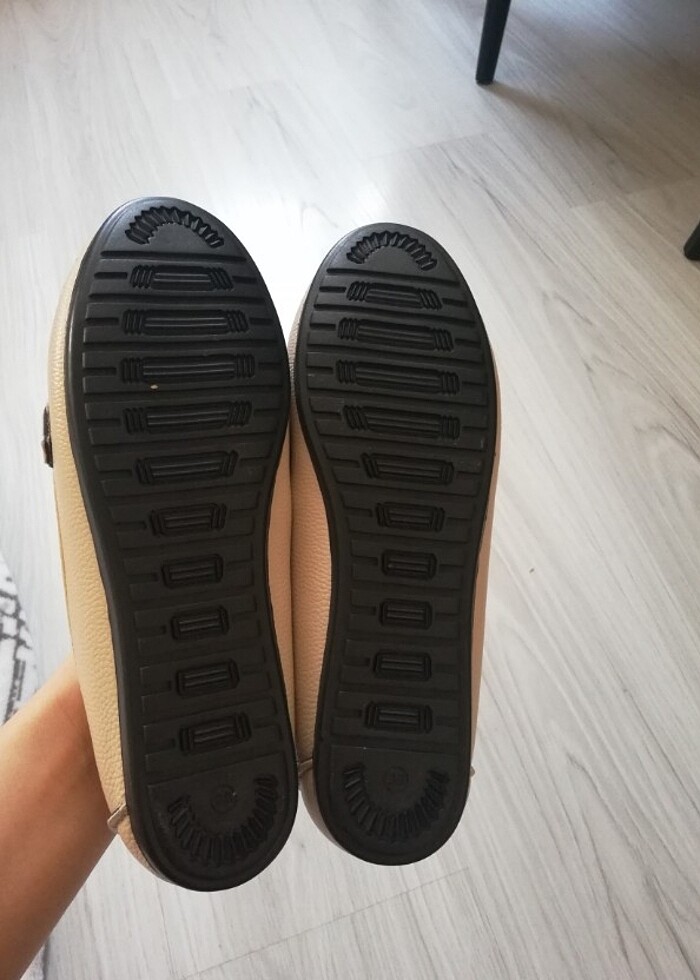 Kadın bıyık model babet - Görsel 4