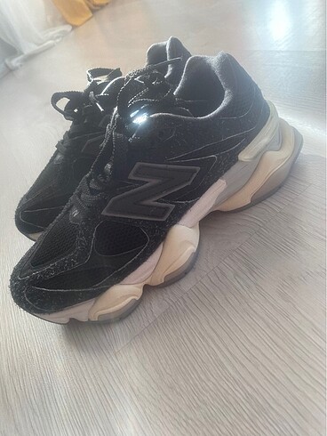 New balance 9060