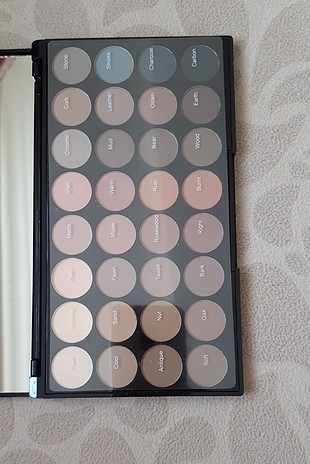 make up revolution far paleti