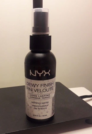 Nyx Dewy Finish