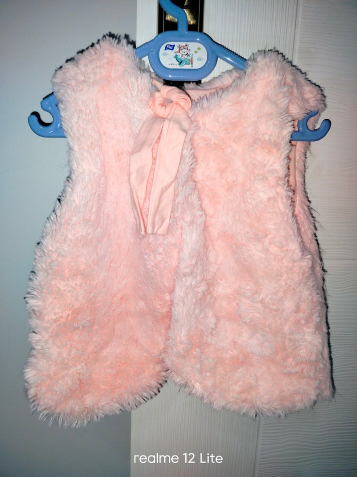 Kız Çocuk Pembe Kürklü Halter Yelek - Görsel 2
