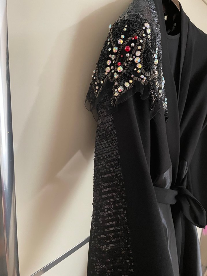 Siyah İşlemeli Uzun Kollu Kadın Abiye Elbise - Görsel 5