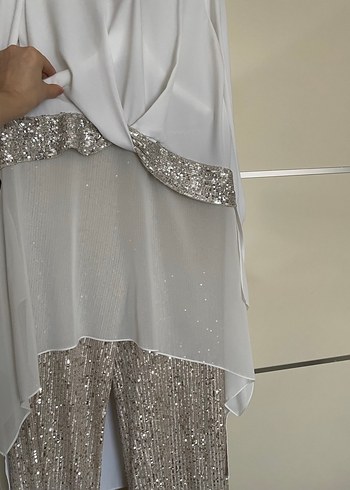 Uzun Kollu Beyaz Drapeli Kadın Elbise - Görsel 3