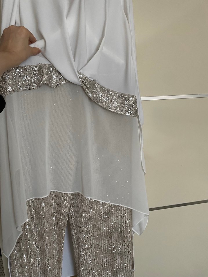 Uzun Kollu Beyaz Drapeli Kadın Elbise - Görsel 3