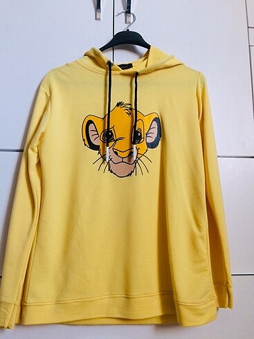 Sarı renk sweatshirt