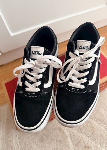 Vans Siyah Bağcıklı Kadın Spor Ayakkabı - Görsel 3