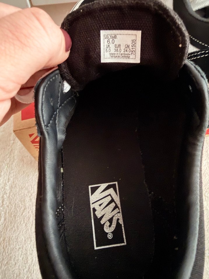 Vans Siyah Bağcıklı Kadın Spor Ayakkabı - Görsel 5