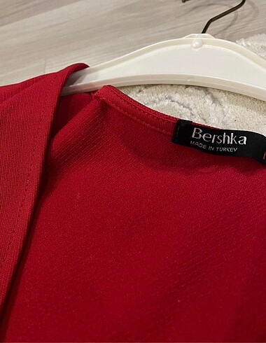 Bershka Bershka yeni şortlu elbise