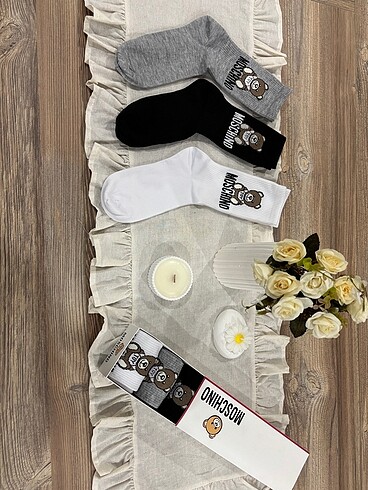 MOSCHINO