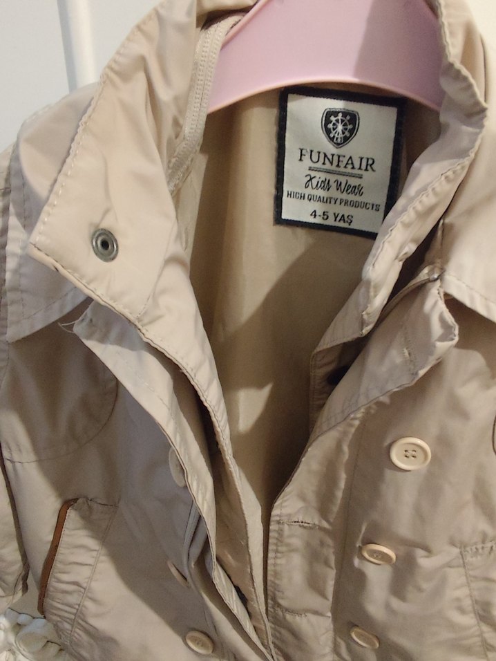 Bej Düğmeli Genç Kız Ceketi - Görsel 3