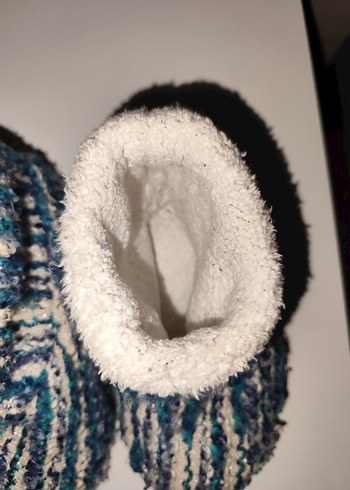 Kızlar için Renkli Bağlama Desenli Örgü Terlik - Görsel 4